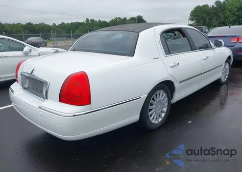 2004 Lincoln Town Car Signature из США, поврежденный, VIN 1LNHM81W14Y604636
